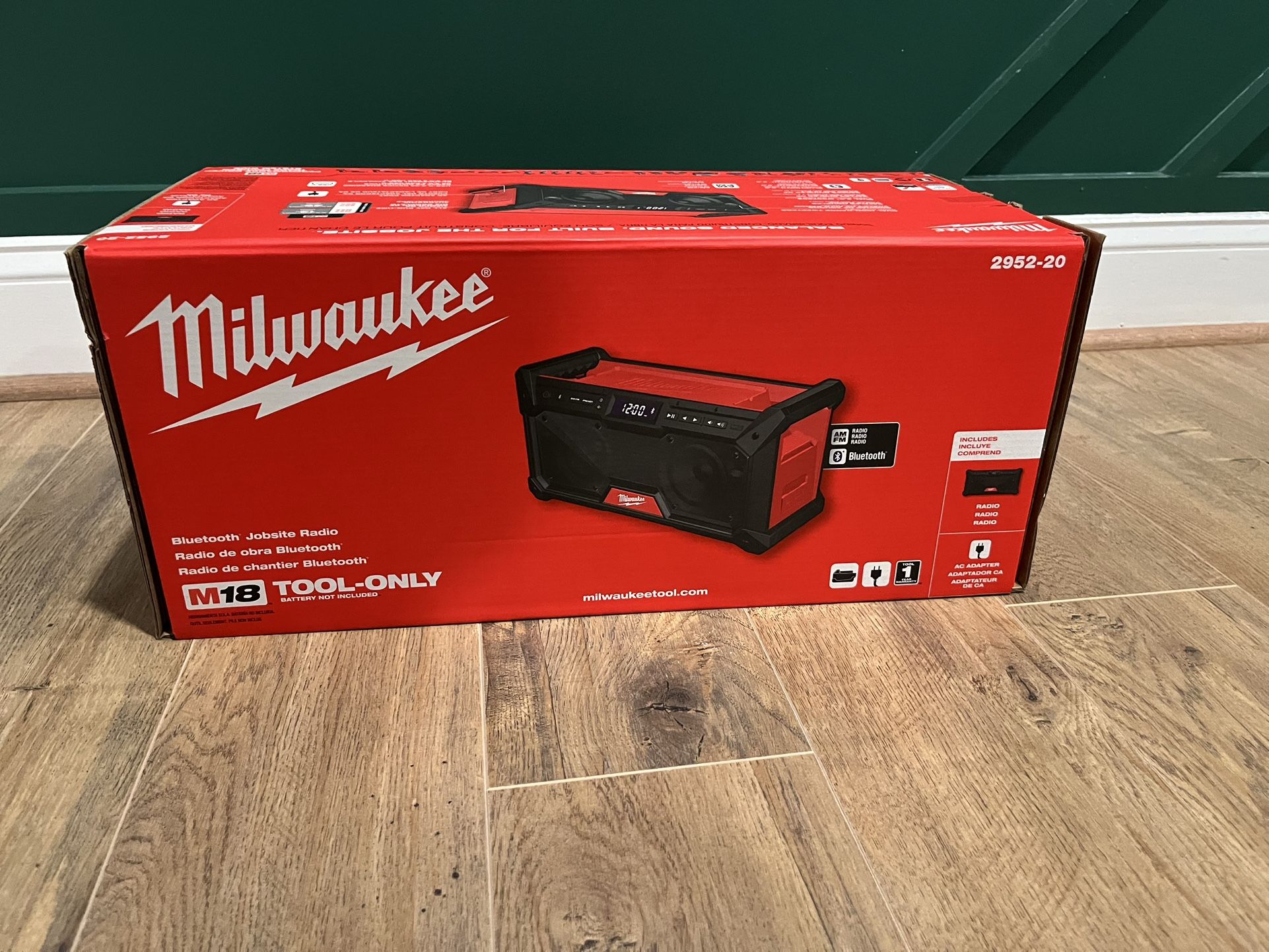 Milwaukee Job site Radio Model 2952-20 TOOL-ONLY