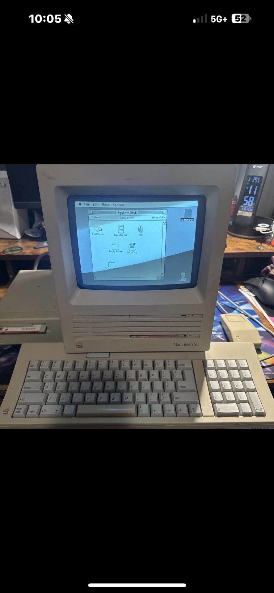 Vintage Apple Macintosh SE Super Clean w/ Mouse, Keyboard, Flop DiskReader Works