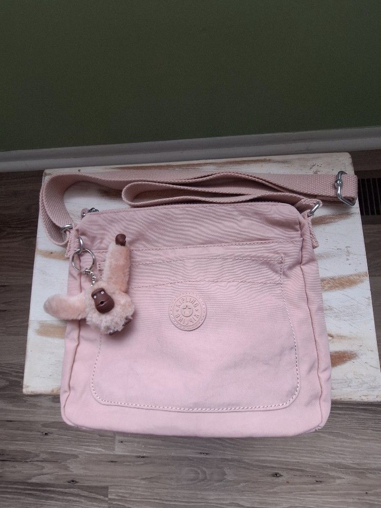 NWT KIPLING PINK CROSSBODY/SHOULDER PURSE NICE