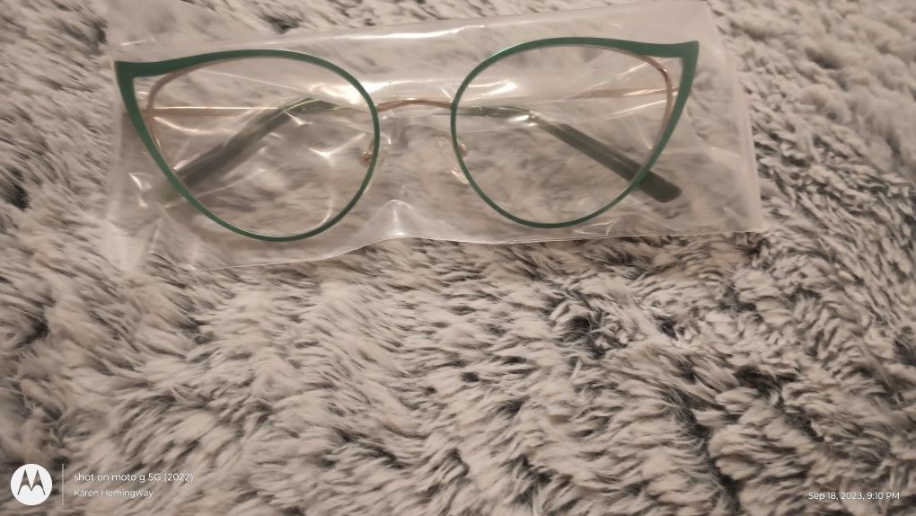 Cat Eyes Eyeglass Frames