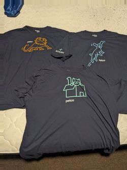 3 Petco T-Shirts 4XL very soft worn once. Dog, cat, bearded dragon