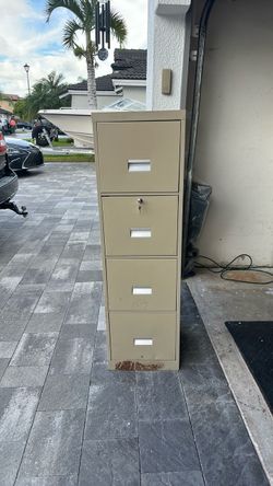 Free 4-Drawer Metal Filing Cabinet with Lock (33196)
