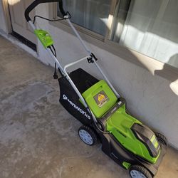Greenworks 17 Inch Corded Lawn Mower