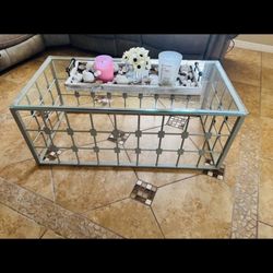 3 Living Room Tables 