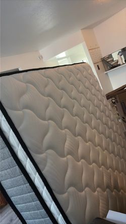 Full size mattress