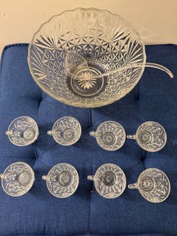 Glass Punch Bowl Set with Ladle and 8 Cups.