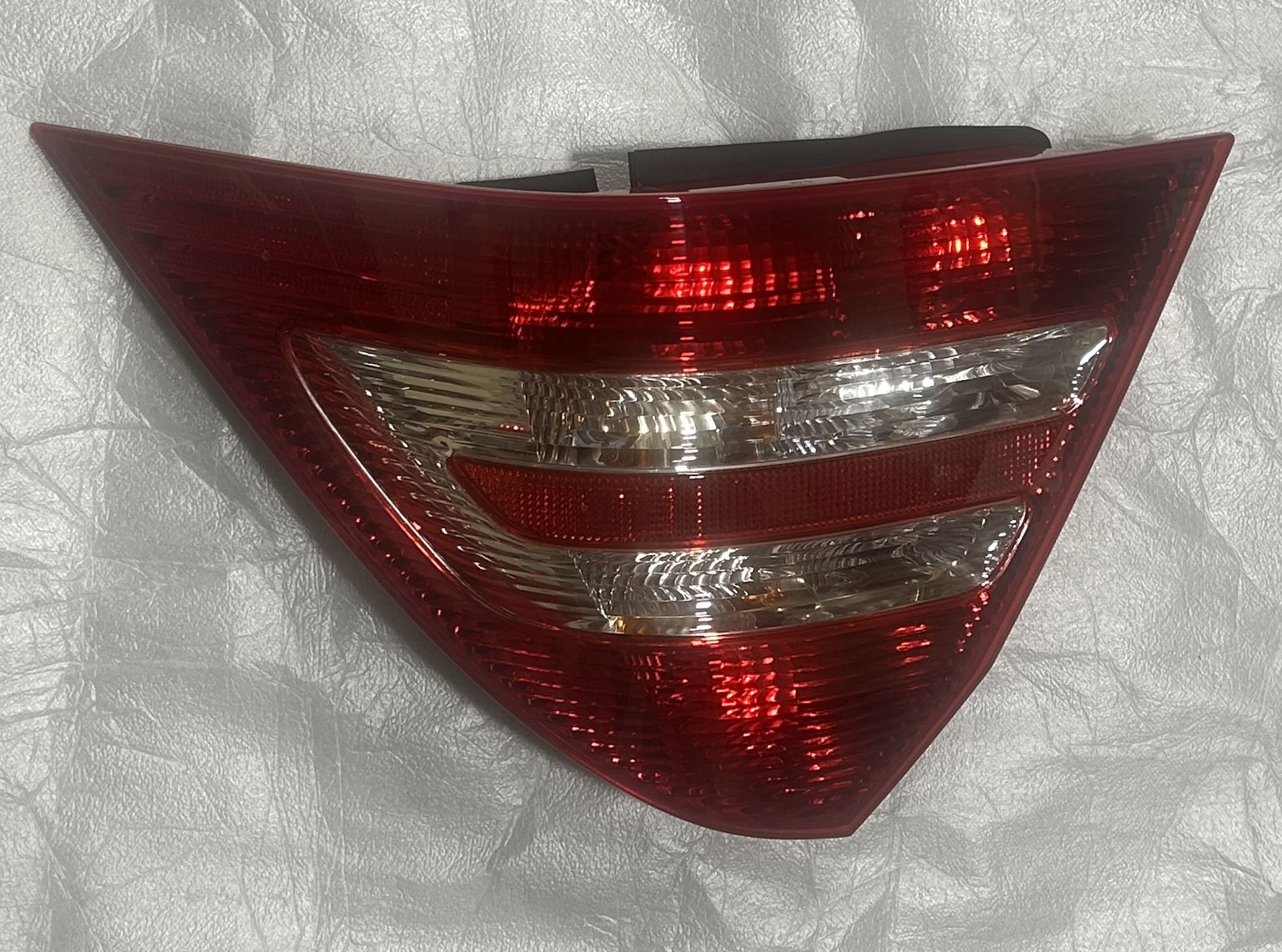 Passenger Side Mercedes-Benz Taillight