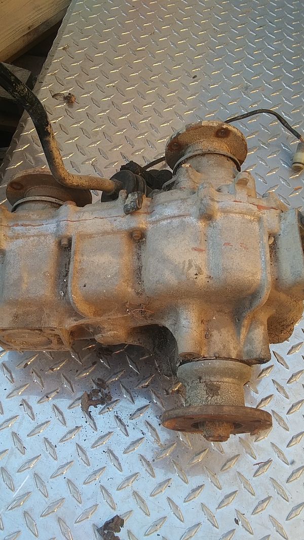 Suzuki samurai transfer case for Sale in Riverside, CA OfferUp