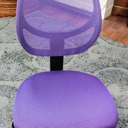 Mesh Office Chair Low-Back Armless Computer Desk Chair Adjustable Height Purple