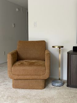 Accent Chair & Side Table