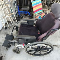 Tilt in space wheelchair 19 in wide between arms