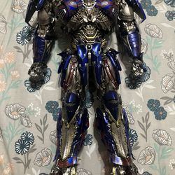 Transformers Threezero Nemesis Prime Loose With All Accessories And Box! Cash local purchase only!