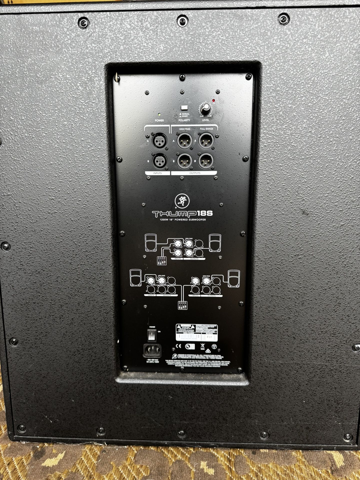 Mackie thump 18s subwoofer 1200w