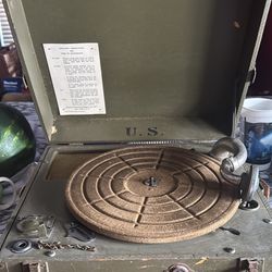 WW2 Phonograph 