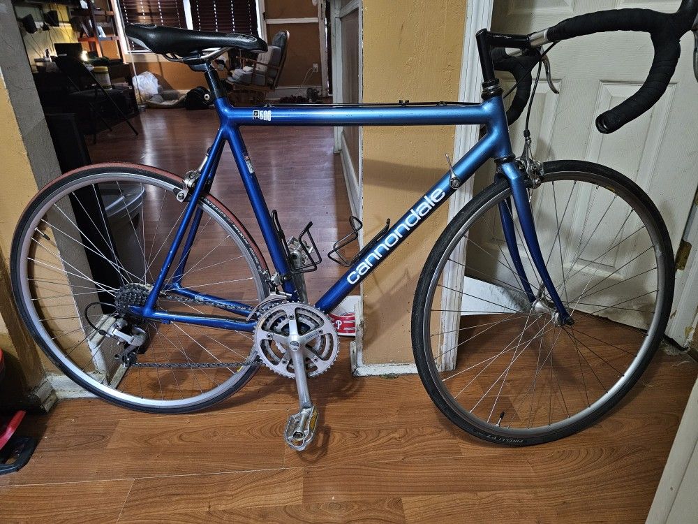 Cannondale Bike Ready to Ride , Runs Very Smooth 👌 
