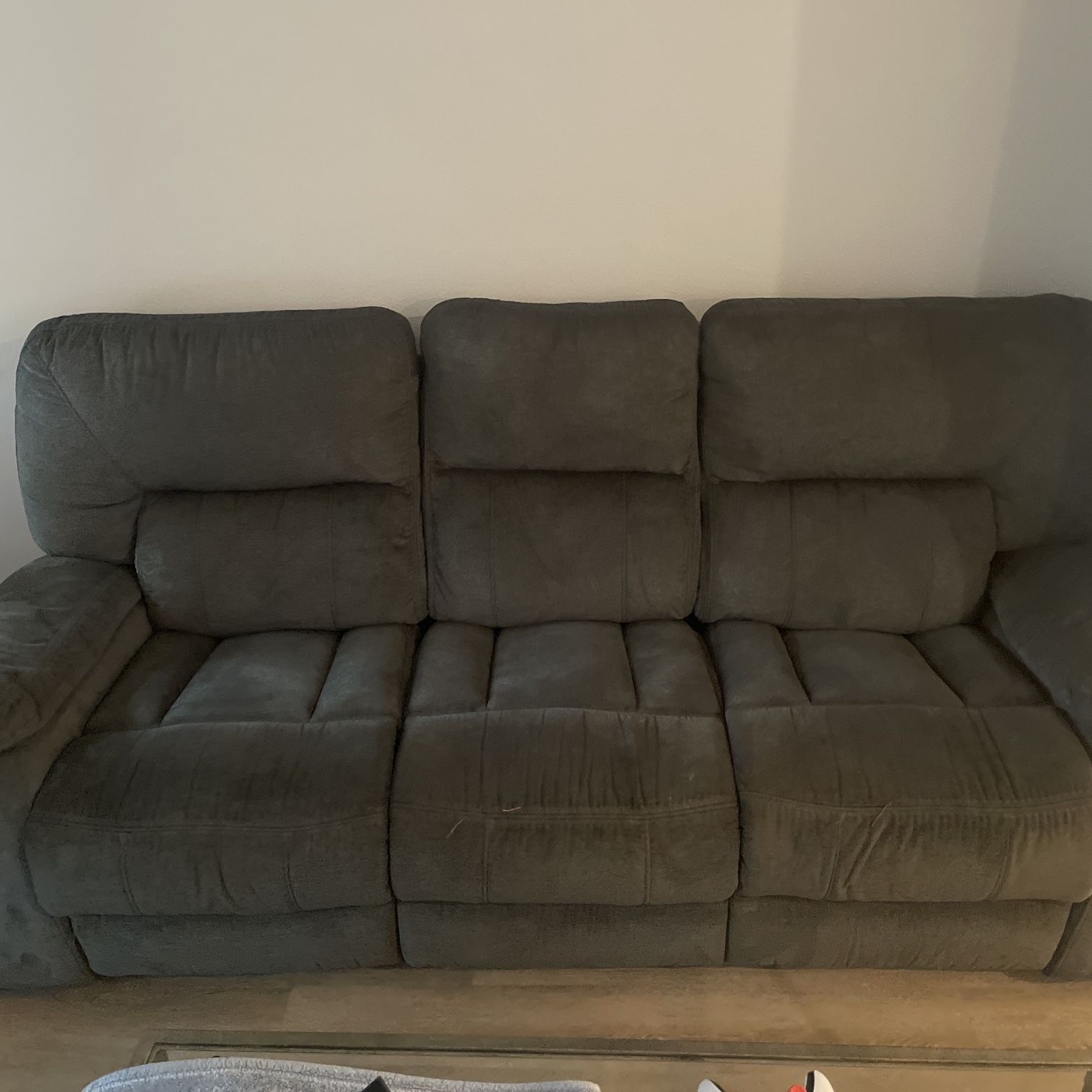 RECLINING SOFA