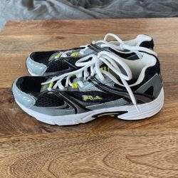 FILA Womens Size 7.5 Shoes