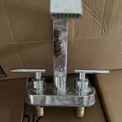 Brand New Crome Bathroom Facet