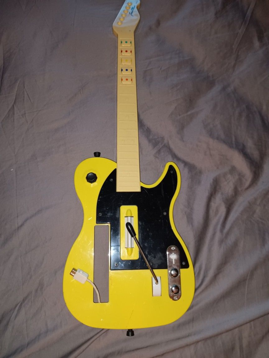 Nyko Front Man Guitar Nintendo WII 87035-E14 Yellow Black $35