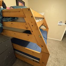 Bunk Bed 