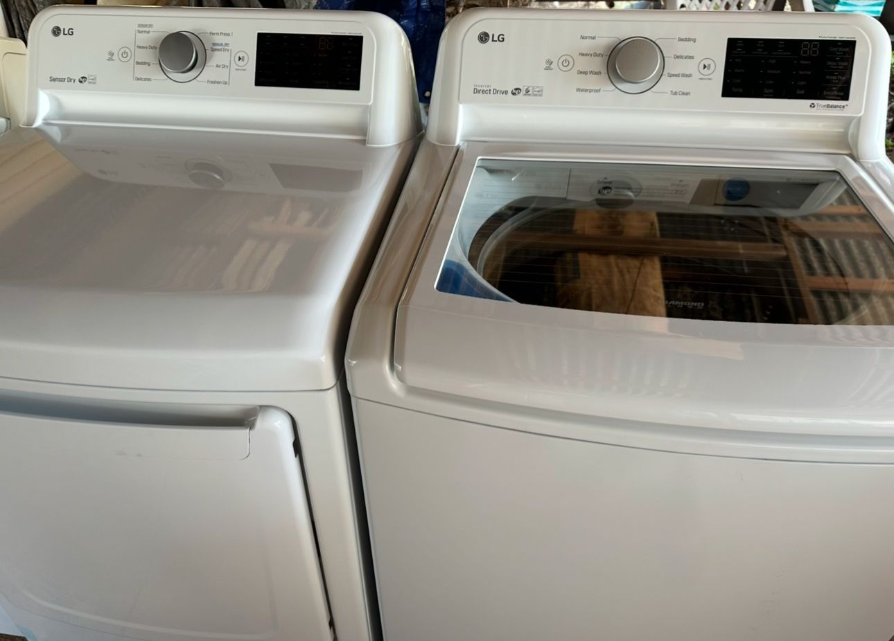 3 YEARS OLD. LG HE KING SIZE STAINLESS STEEL WASHER&GAS DRYER SET. PERFECT WORKING CONDITION. NO ISSUES AT ALL. 