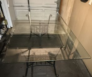 72x40in Glass Dining table $300 OBO 