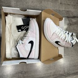Air Jordan 1 Mid 