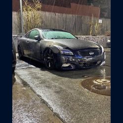 08 G37s  . Read Description 