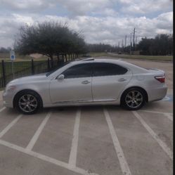 2007 Lexus LS 460