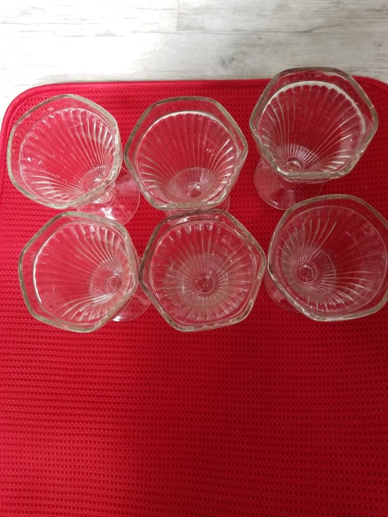 Set Of 6 Ice Cream Sundae Glasses