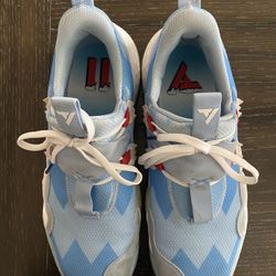 Addias Trae Young 1’s Basketball Shoes