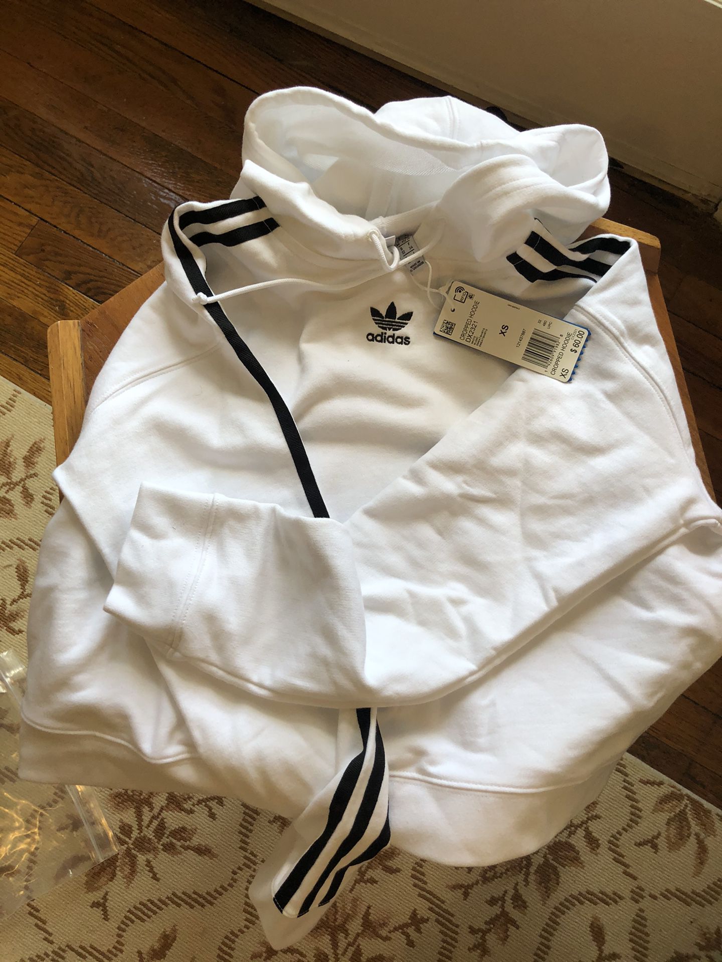Cropped adidas hoodie sweater NWT XS