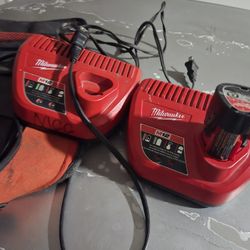 Milwaukee M12 Angle Screw Gun And Impact/hammer Drill 