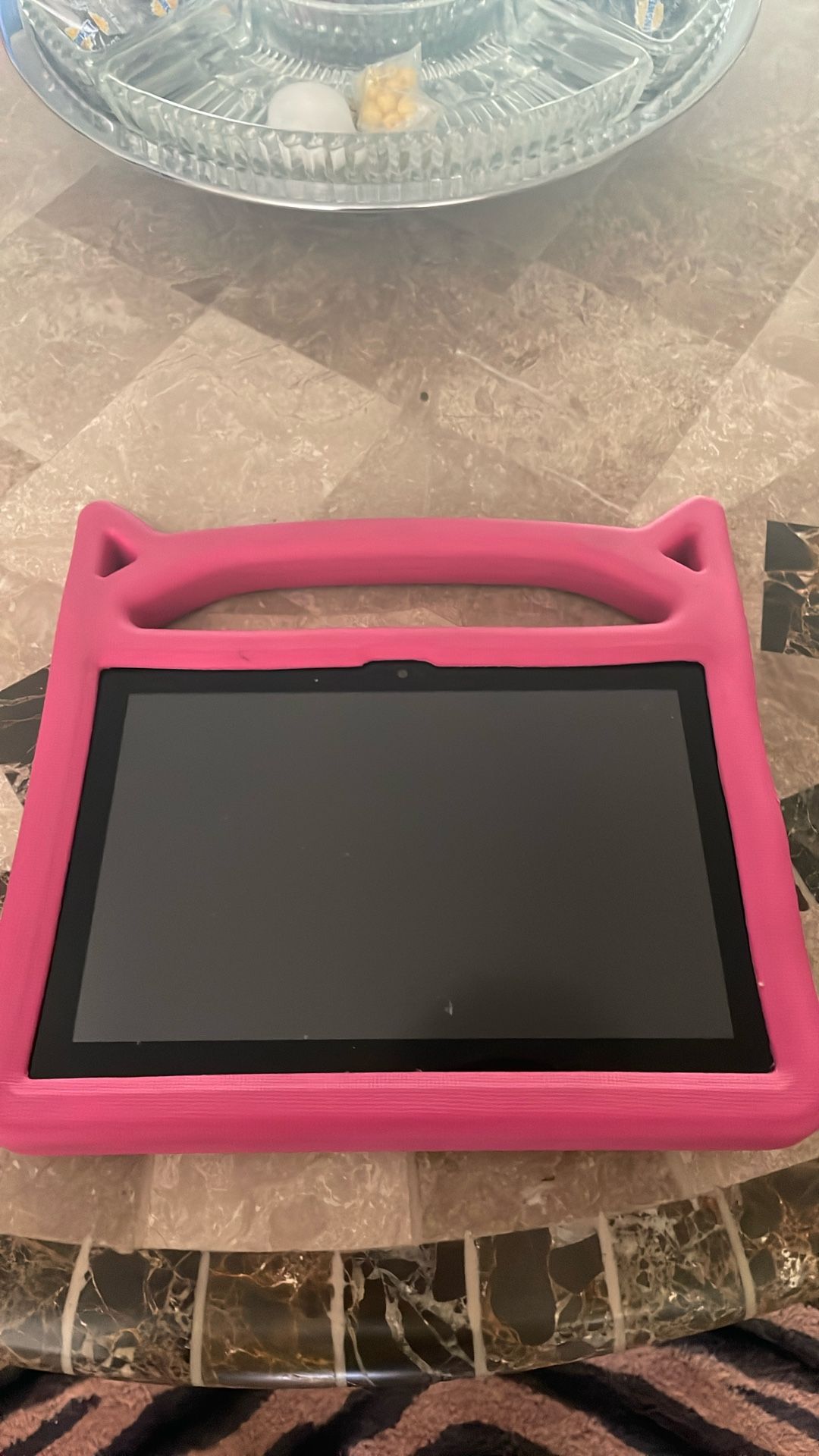 New fire tablet 8 with cover and screen protector