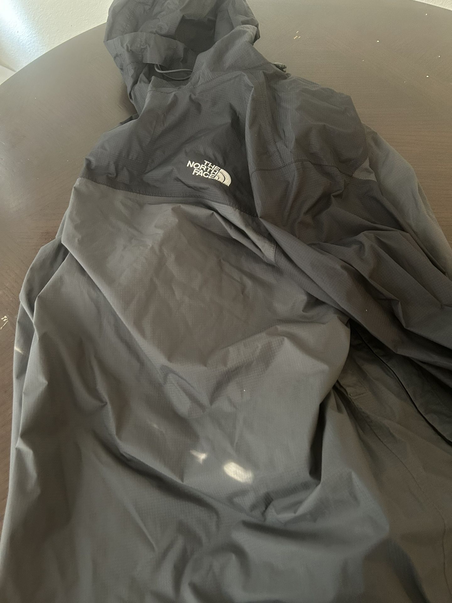 The North Face Mens or Womens Medium Windbreaker Jacket Snow Rain Black Coat