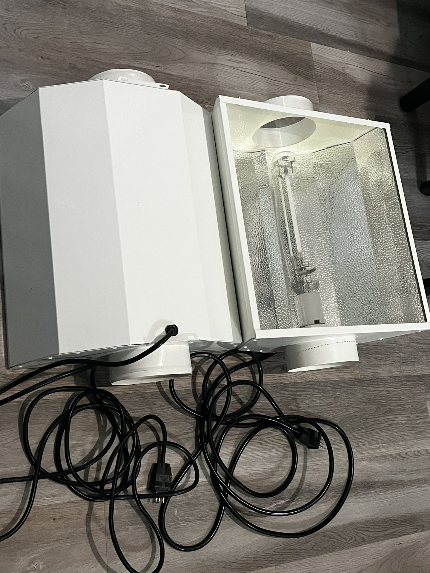 2 Hydroponic Grow Light Reflector With Bulb