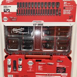 Milwaukee 1/2” Shockwave 31pc Impact Duty Socket Set w/Packout. Model #49-66-6806