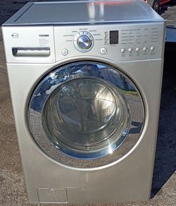 Excellent Condition! LG Tromm Heavy Duty Super Capacity Washing Machine!