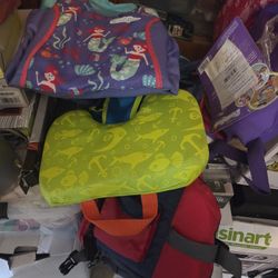 Kids Life Jackets / Little Swimmers New