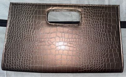 Large Tan Faux Leather Alligator Print Clutch Purse - GOOD CONDITION