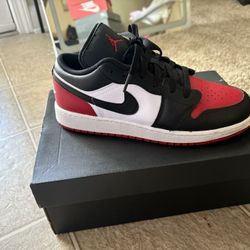 Jordan Low 1s Size 7y
