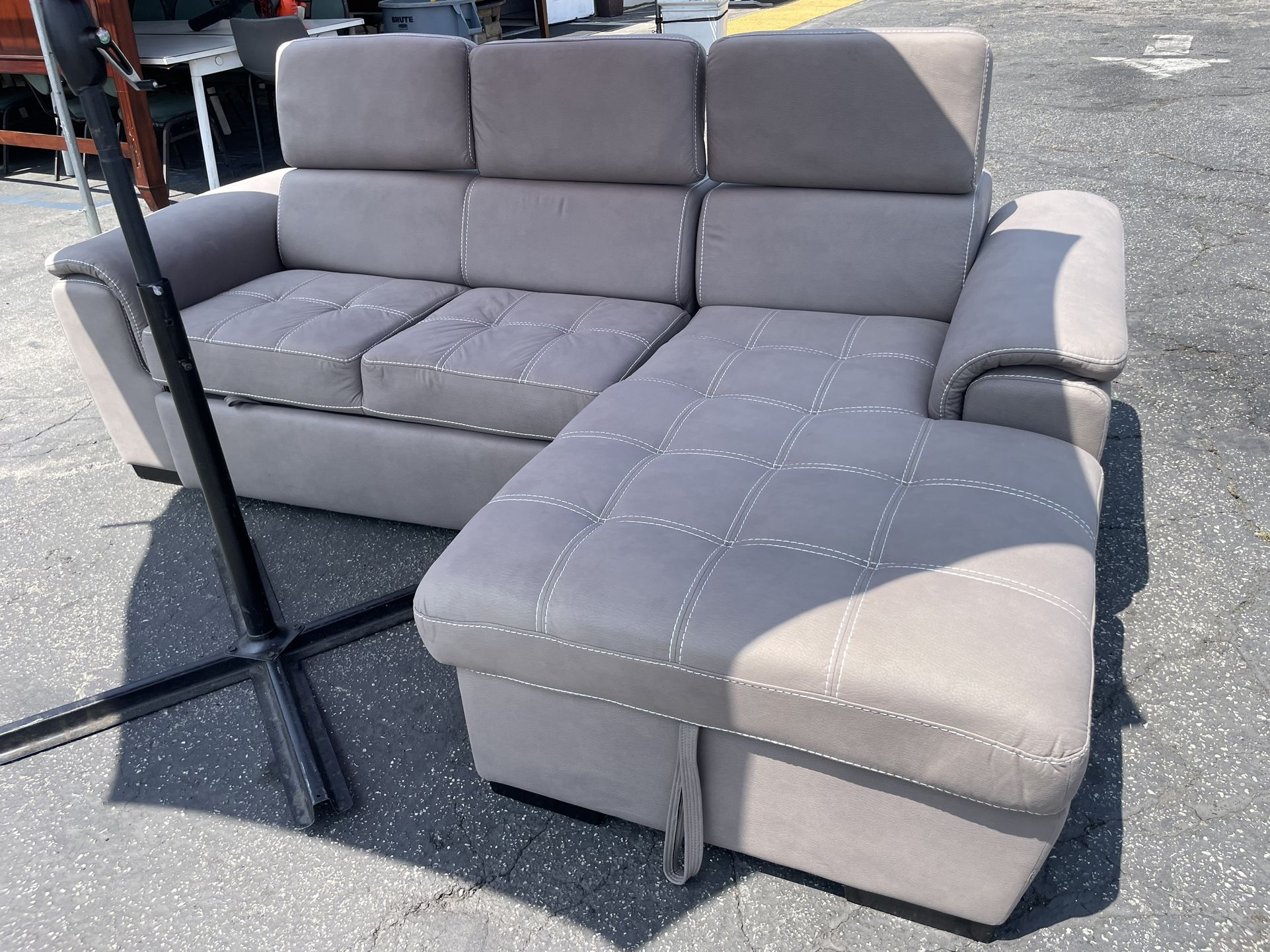 Sectional Sofas 