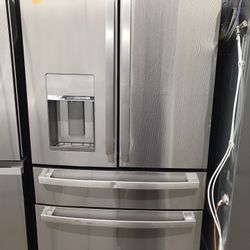 GE Refrigerator 