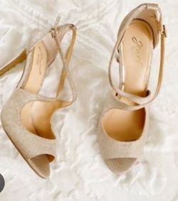 Badgley Mischka Jewel Sz 7 - Jonna Gilitter Peep Toe Stilettos In Gold Shoe