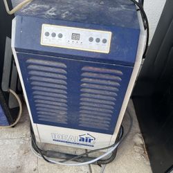 Dehumidifier 