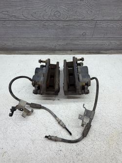 2007-2018 Chevy / GMC 1500 Front Brake Calipers OEM