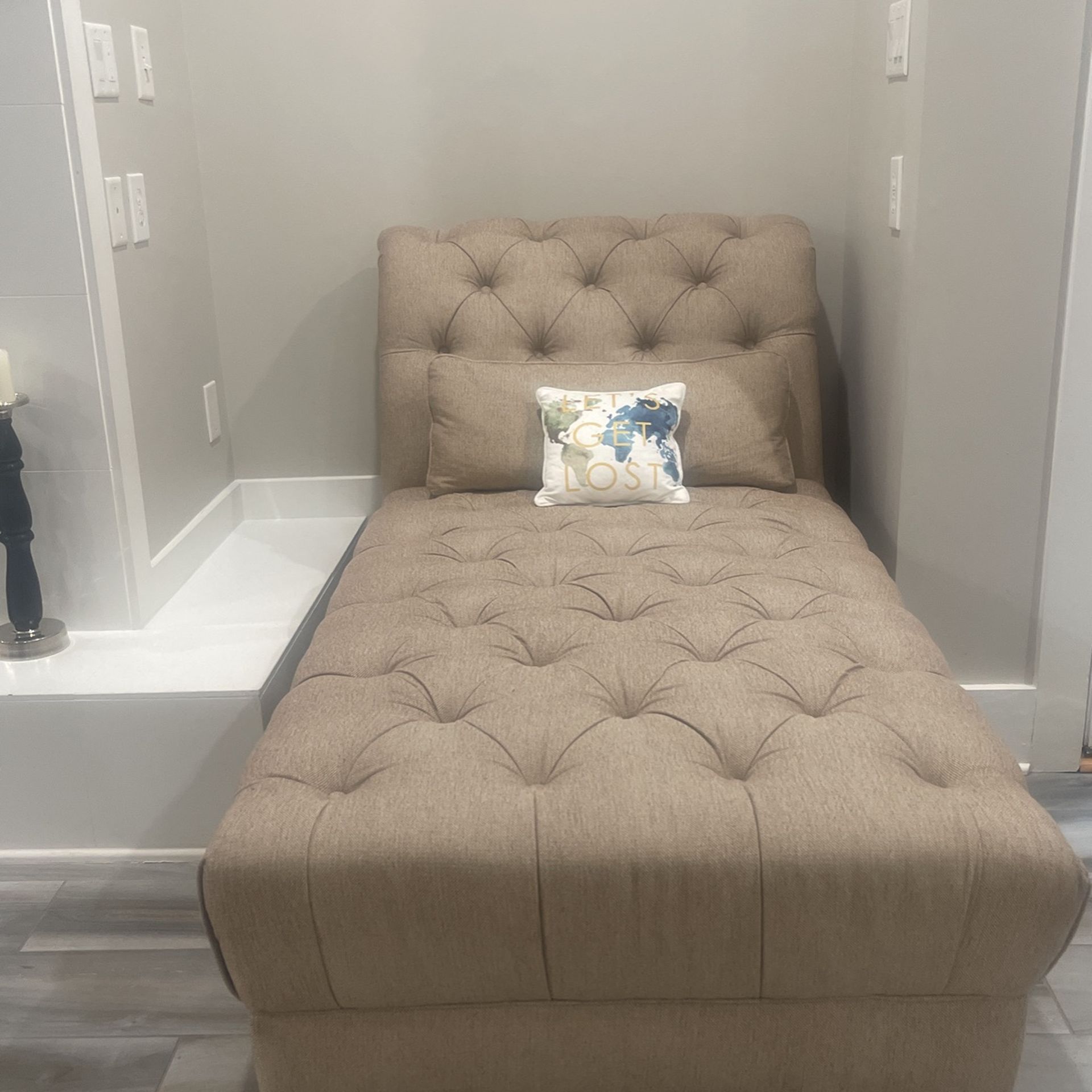 Never Used Lounge for Sale in Spring Lake, NC OfferUp