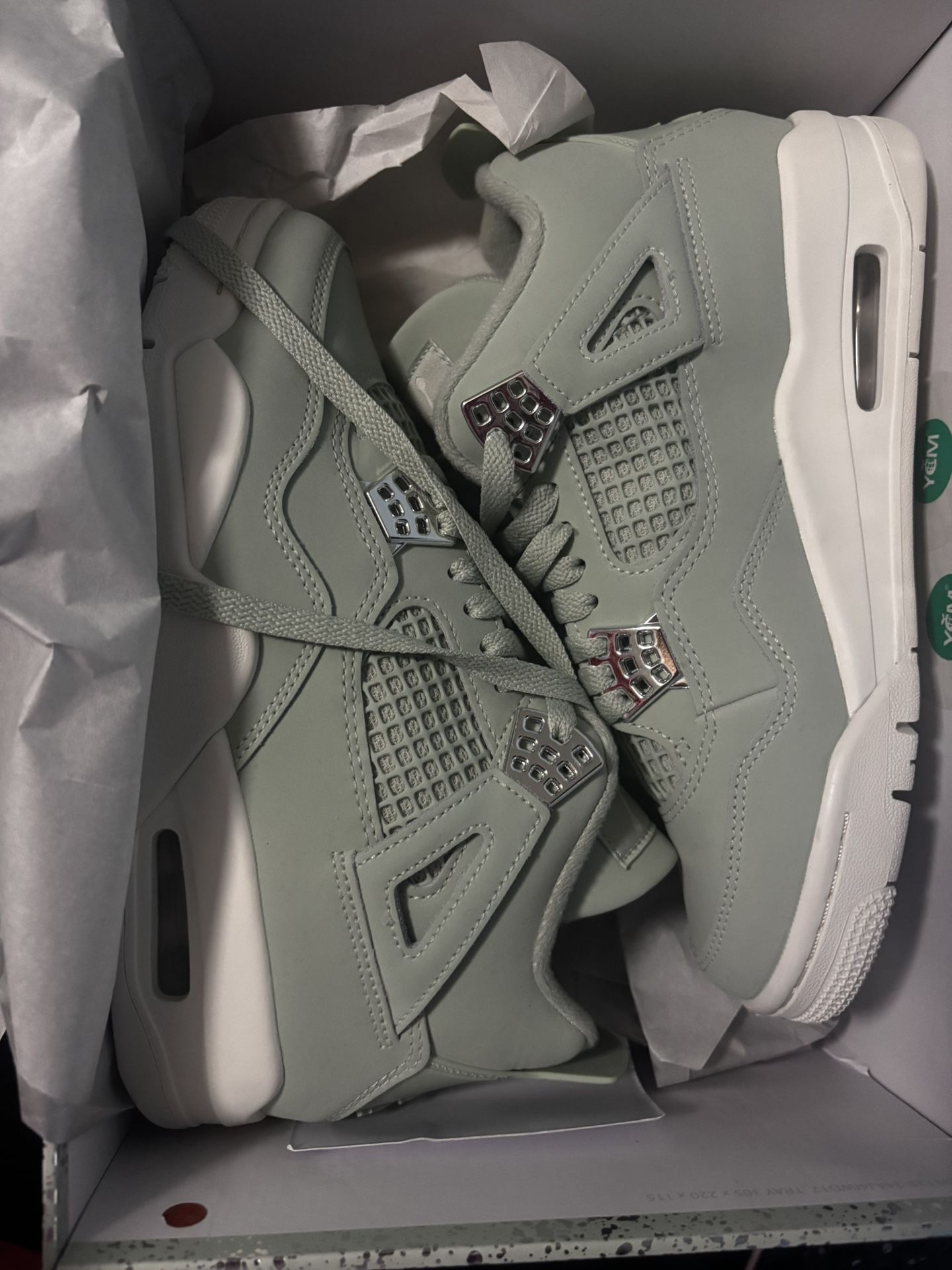 Jordan Retro 4 Seafoam