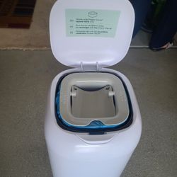 Tall white Diaper pail With Refill Bags