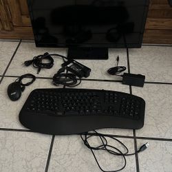 Desktop Computer Screen & Accessories 